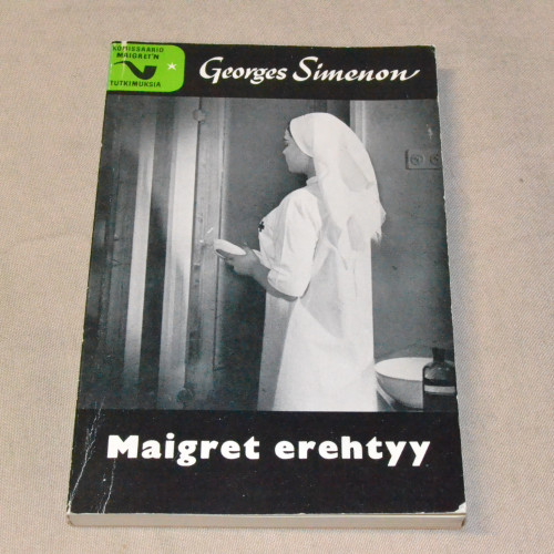 Georges Simenon Maigret erehtyy